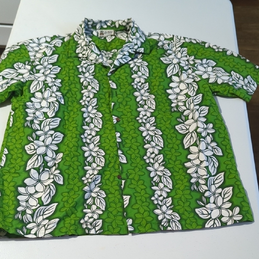 Green Hawaiian Floral Men's Shirt Made In Hawaii!!! Oloha Republic...